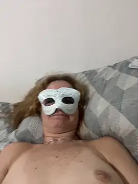 Snapshot of Cristal2342 chatting on 27, 2, 2026 Cristal2342 online show from 27, 2, 2026