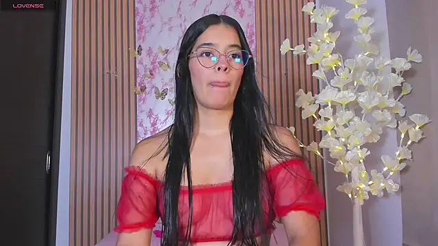 Isaa-queen online show from 12, 6, 2026