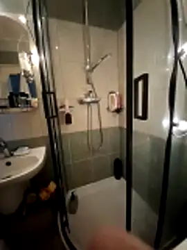 milffa online show from 29, 4, 2026