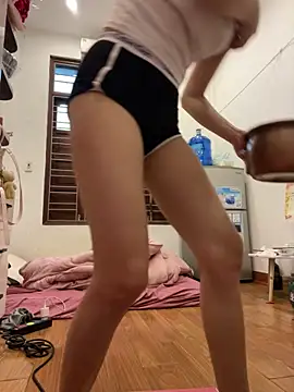 Miumieu2 online show from 15, 3, 2026