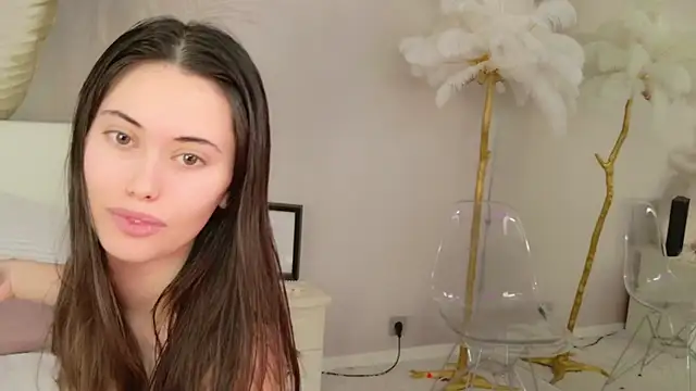 Snapshot of Lunaa_Babygirl chatting on 2, 3, 2026 Lunaa Babygirl online show from 2, 3, 2026