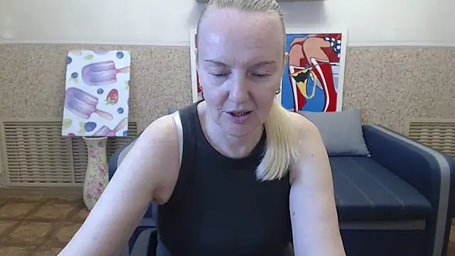 Snapshot of Bella_soulmate chatting on 20, 7, 2026 Bella soulmate online show from 20, 7, 2026