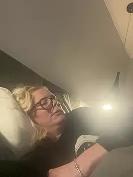 Amelie BlondeXX online show from 2, 3, 2026