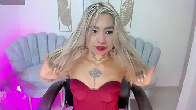 mystic nova  online show from 19, 5, 2026