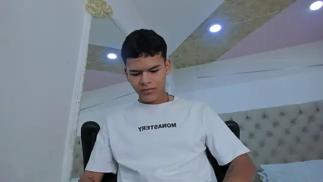 DylanRoyce  online show from 21, 3, 2026