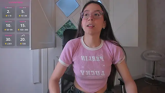 Arii wilde online show from 3, 3, 2026