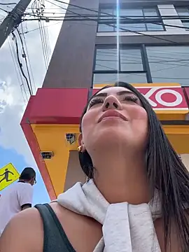 Arianna L8 online show from 1, 3, 2026