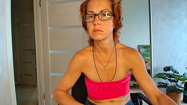 Snapshot of LioraWeiss chatting on 16, 7, 2026 LioraWeiss online show from 16, 7, 2026