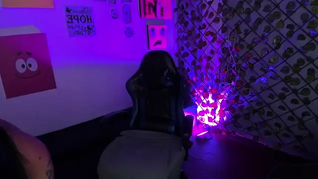 Megan Collinss1 online show from 7, 3, 2026