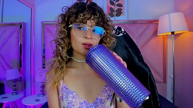 emilyjonesss  online show from 25, 2, 2026