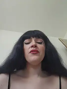Mommynatrix online show from 23, 6, 2026