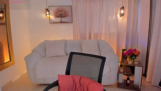 IsabellaLux  online show from 28, 3, 2026