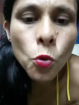 yuliitza4 online show from 15, 5, 2026