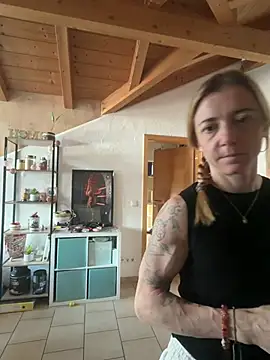 Snapshot of FitAnna chatting on 2, 3, 2026 FitAnna online show from 2, 3, 2026