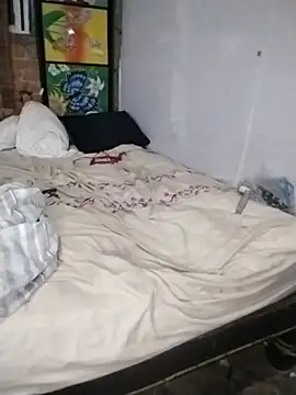 Cristal queen  online show from 6, 4, 2026