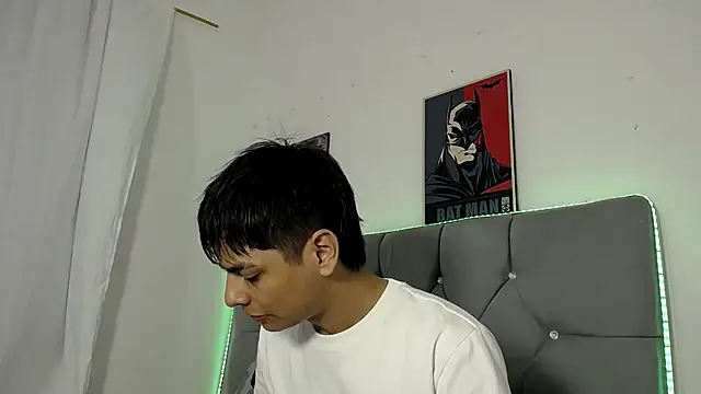 Logan Jhonson19 online show from 12, 4, 2026