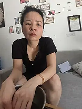 Ivy Trix2 online show from 27, 6, 2026