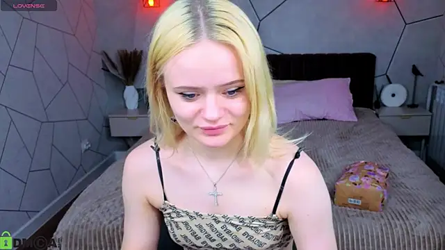 Tessa Ashe online show from 2, 4, 2026