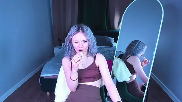 Tessa Ashe online show from 16, 5, 2026