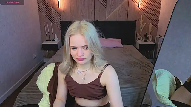 Tessa Ashe online show from 25, 5, 2026