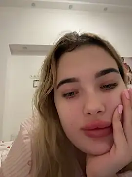 TiffanyCouture online show from 1, 3, 2026