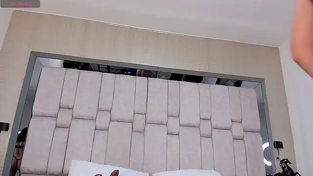 AgathaUwuDoll online show from 18, 3, 2026