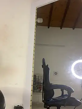 Maddie 7 online show from 14, 3, 2026