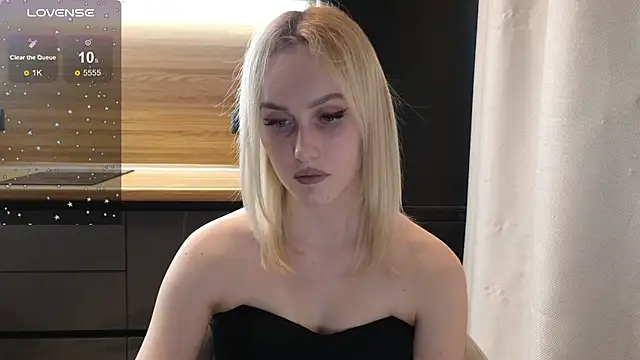 Snapshot of Bella_Villen chatting on 11, 6, 2026 Bella Villen online show from 11, 6, 2026