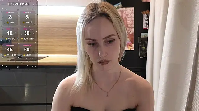Snapshot of Bella_Villen chatting on 18, 7, 2026 Bella Villen online show from 18, 7, 2026