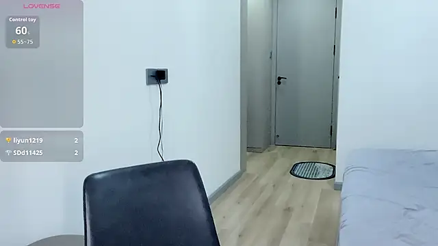 xiaolu-686 online show from 19, 4, 2026