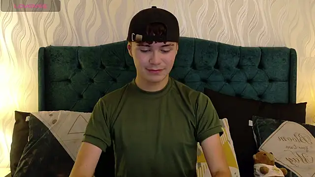 Crush Nier online show from 4, 3, 2026