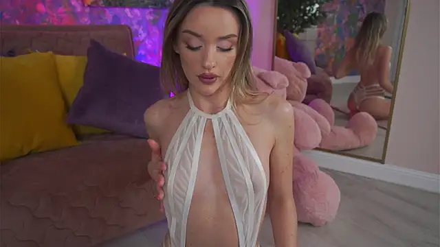 Snapshot of KatieCutieXoo chatting on 1, 3, 2026 KatieCutieXoo online show from 1, 3, 2026