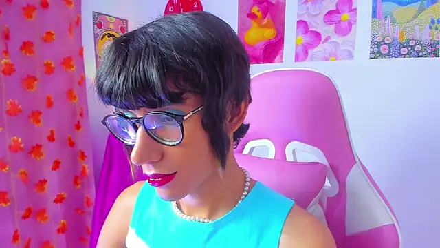 Madeline 21 online show from 16, 3, 2026