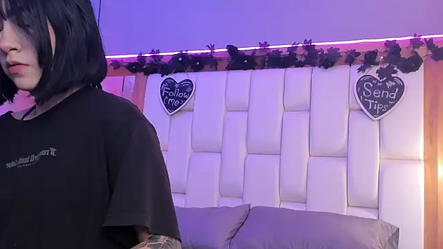 Bamby buu online show from 8, 4, 2026