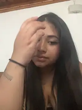 Snapshot of danniiq chatting on 28, 2, 2026 danniiq online show from 28, 2, 2026