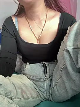 Junyy k2 online show from 30, 3, 2026