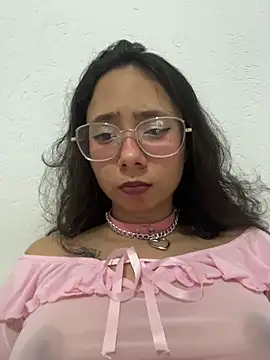 Aliciaa-petite online show from 29, 5, 2026