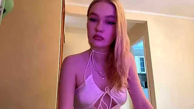 Snapshot of RimyPlaza chatting on 3, 3, 2026 RimyPlaza online show from 3, 3, 2026