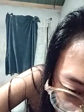 Snapshot of angelpinay44 chatting on 9, 4, 2026 angelpinay44 online show from 9, 4, 2026