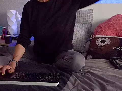 mariaplaya online show from 13, 4, 2026