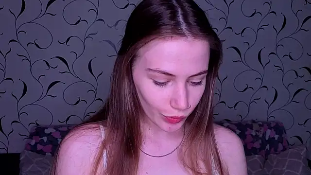 Luxwyverna online show from 18, 5, 2026