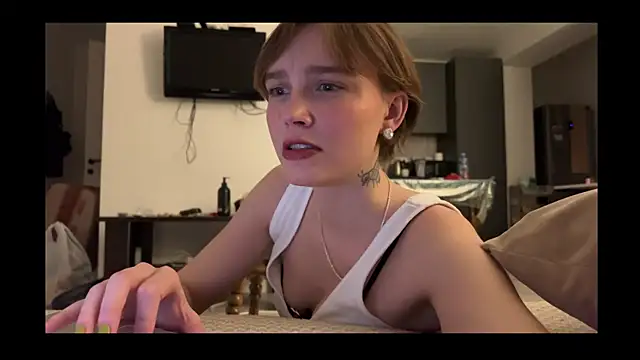 Snapshot of Lolatatee chatting on 25, 6, 2026 Lolatatee online show from 25, 6, 2026