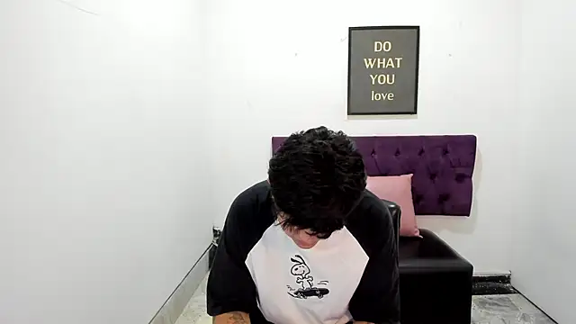 TomBoy Natali online show from 4, 4, 2026