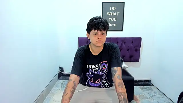 Snapshot of TomBoy_Natali chatting on 27, 4, 2026 TomBoy Natali online show from 27, 4, 2026