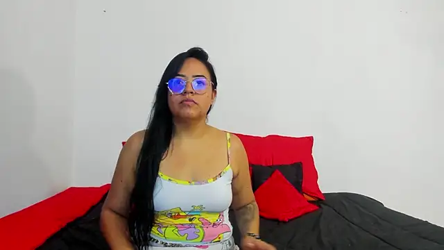 Snapshot of CamilaEdwards chatting on 1, 3, 2026 CamilaEdwards online show from 1, 3, 2026