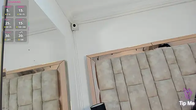 Titan Moreno  online show from 24, 3, 2026