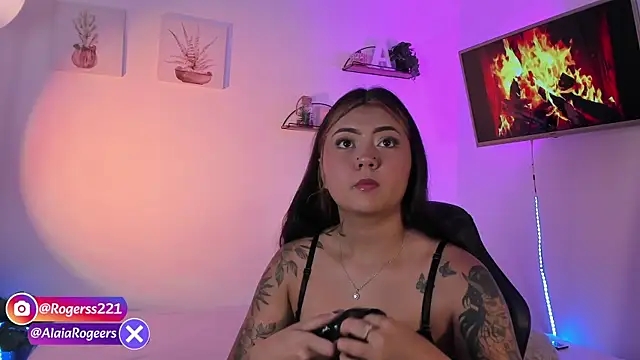 AlaiaRogers online show from 6, 4, 2026