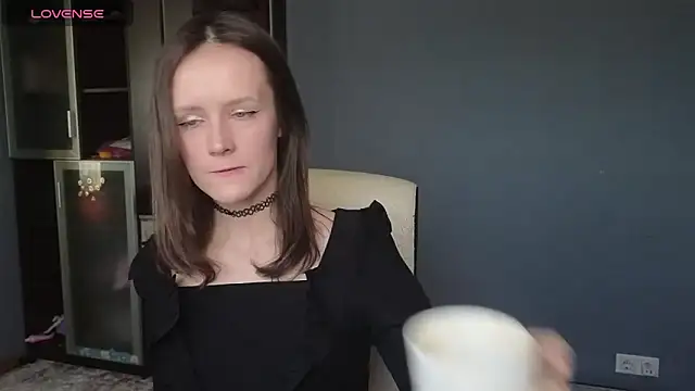 Tender Swan online show from 22, 3, 2026