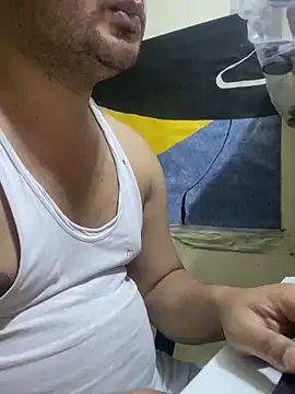 Snapshot of Daddyfuck_01 chatting on 28, 4, 2026 Daddyfuck 01 online show from 28, 4, 2026