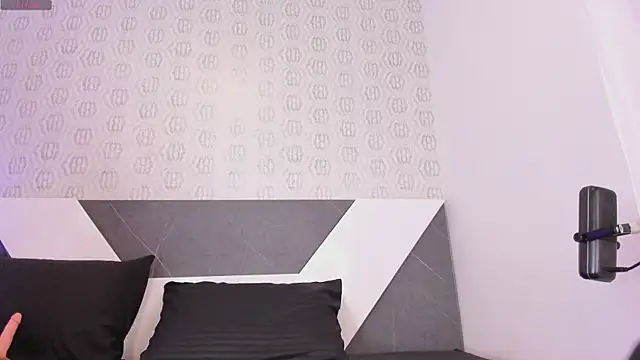 Lulu Mei  online show from 4, 4, 2026